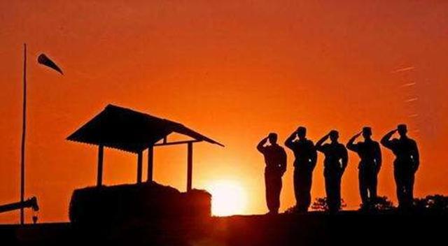 袁朗|士兵突击：成才军事素质过硬，有无可能提干？袁朗对其定位特殊