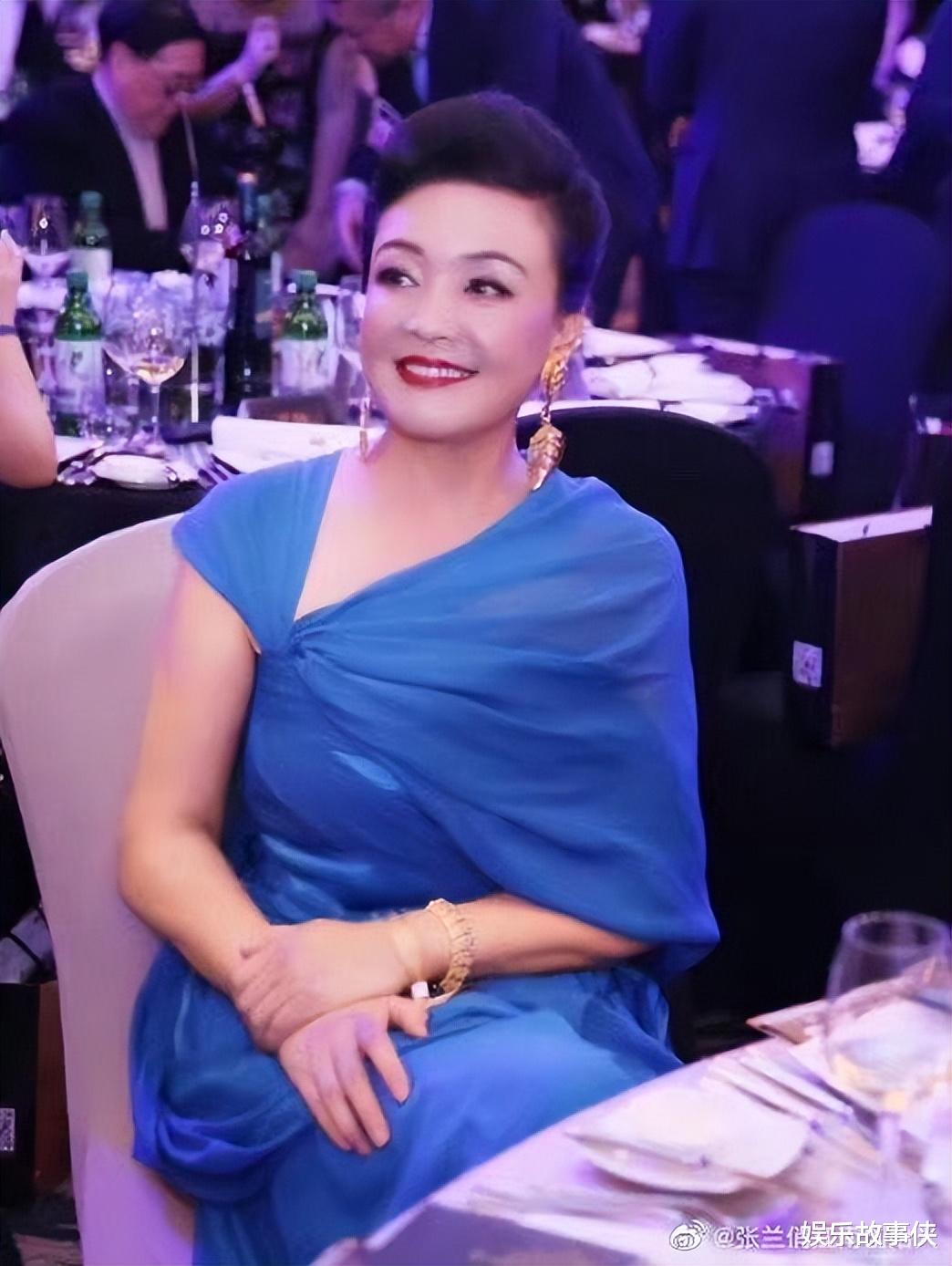 张兰|汪小菲妈妈张兰有多强？从洗头妹熬成百亿大亨，连大 S 都叹佩服！