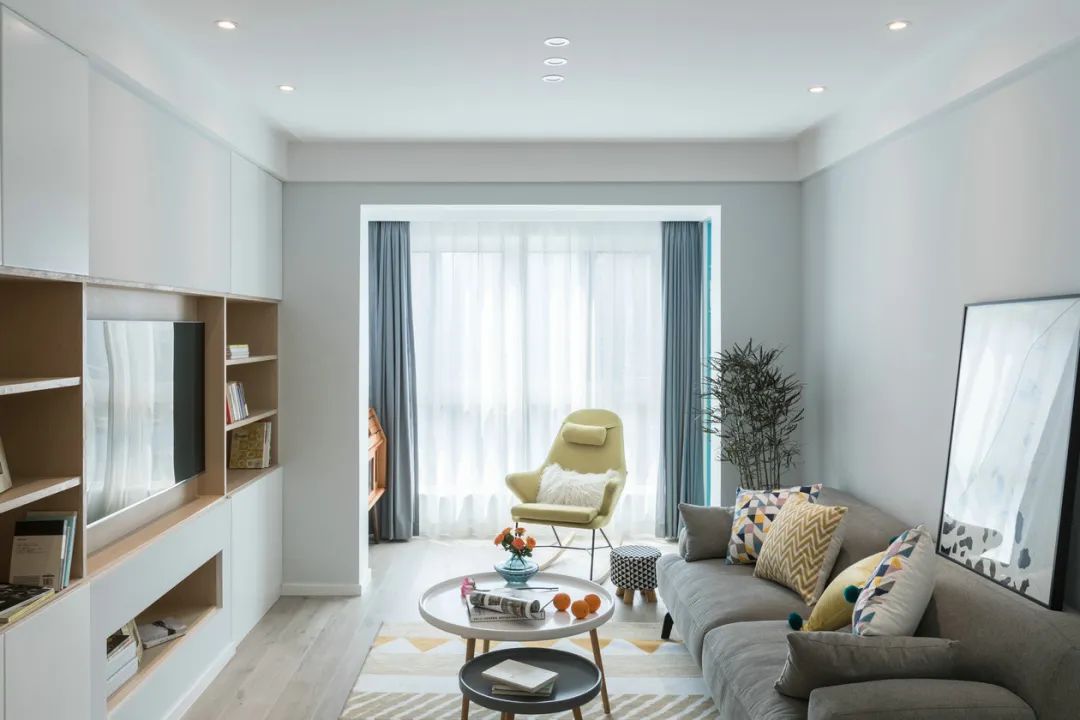 超低预算、独居生活:这个68m2的治愈居心地,完美超实用!