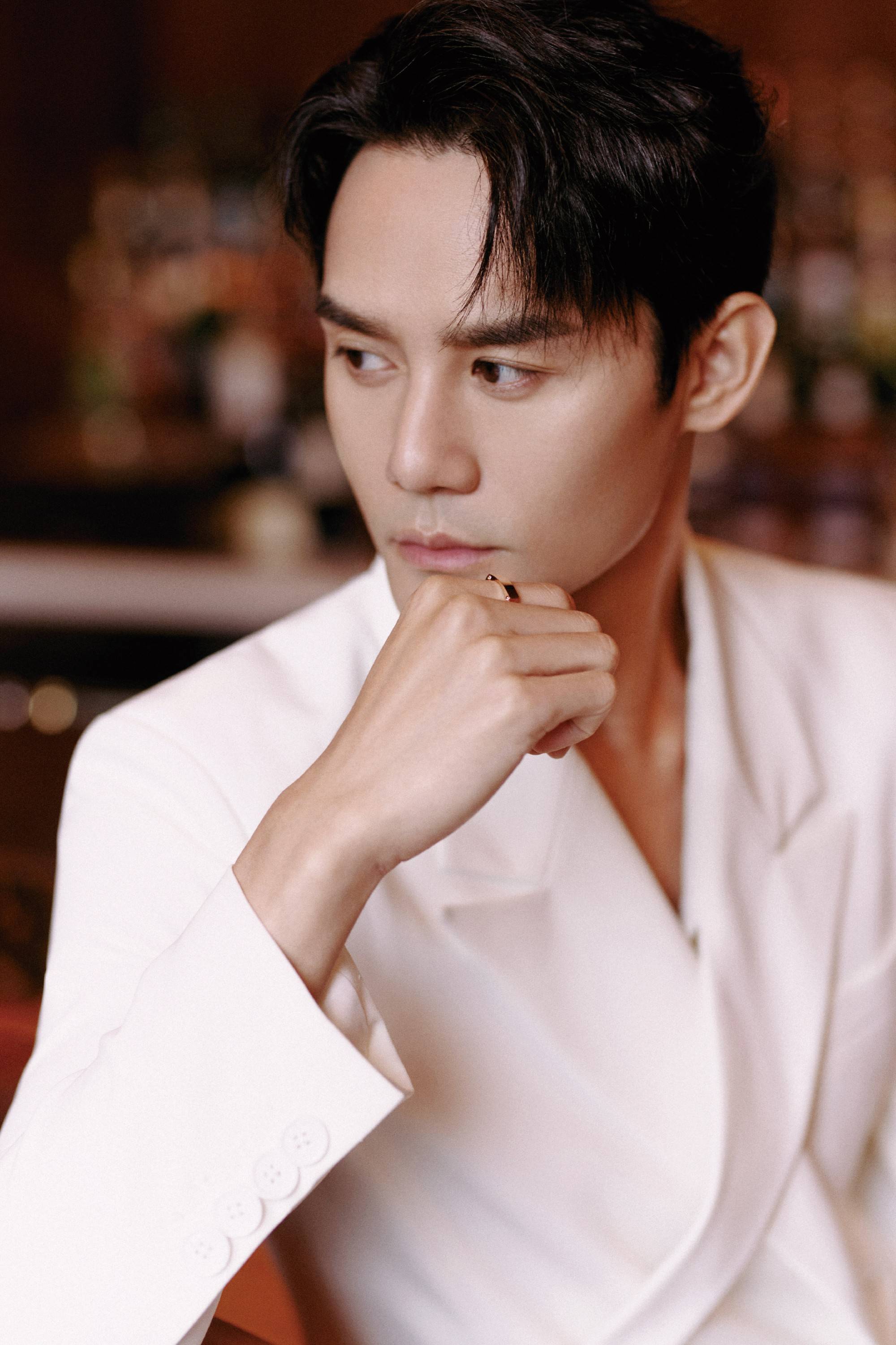 王凯|鲨疯了！王凯9部作品入选《中国电视剧选集》