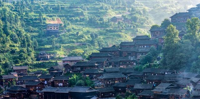 赛里木湖|桥与贵州旅游的神秘景区相连