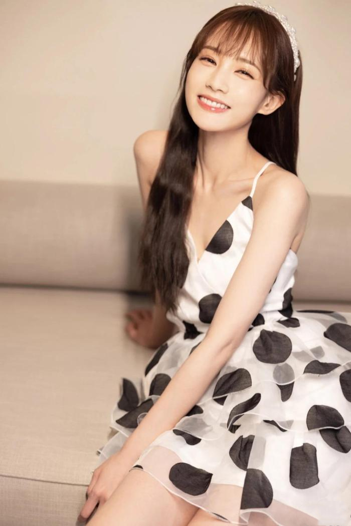 李一桐|李一桐，客串出演《苍兰诀》古装造型惊艳，颜值碾压女主虞书欣