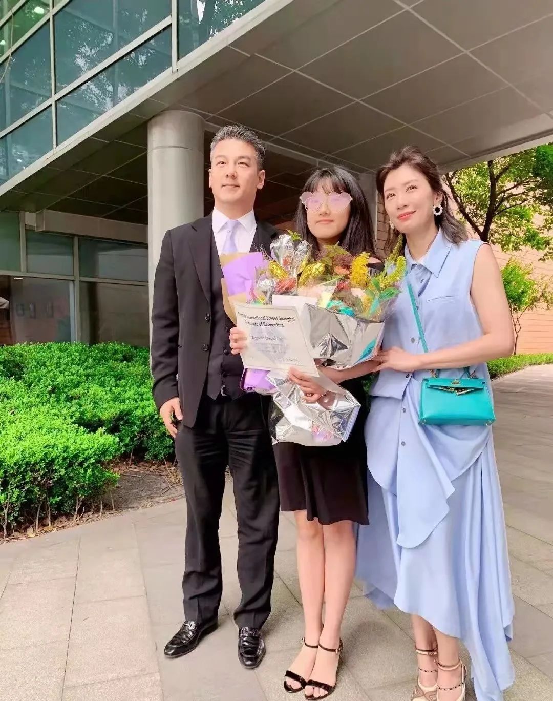 贾静雯|贾静雯:嫁错人掉一层皮,离婚赔偿前夫2600万,47岁成人生赢家