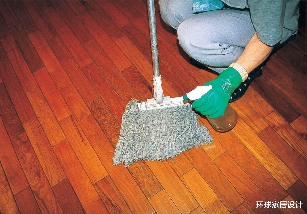 拖完地板,总是会有“腥味”,原因其实很简单,大部分人都不知道