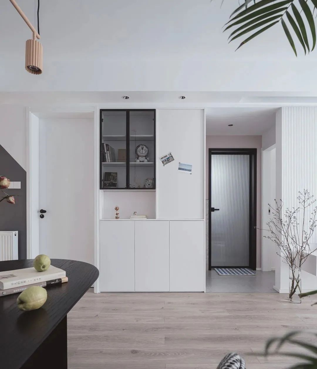 80㎡老破小改造,莫兰迪经典色系软装,温馨又高级!