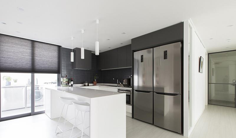 全屋到处装柜子,明明是简装,可是客人来了,全夸大气舒服!