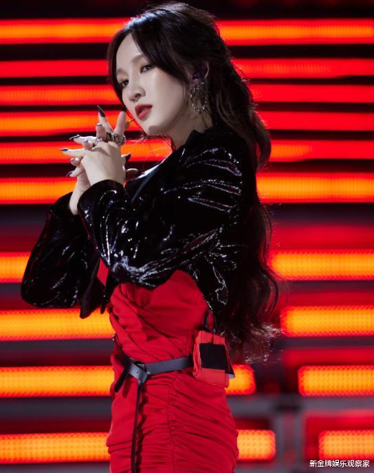 张天爱|浪姐四公孟佳开场稳，张天爱跳钢管舞，粉丝：能淘汰荒井十一吗？