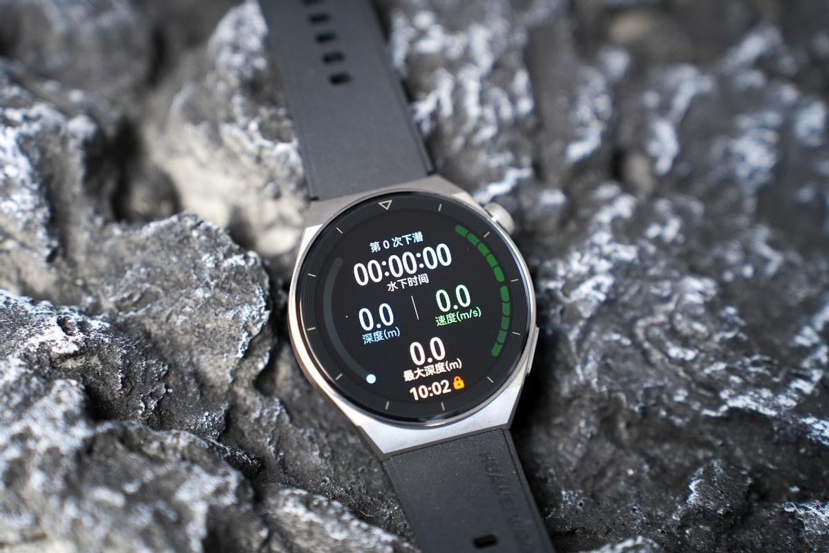 Mini LED|华为WATCH GT 3 Pro首发上手，和华为WATCH3该选哪个？