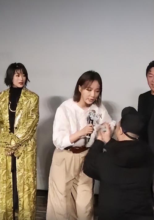 明星|遇偷拍狂、被私生饭扑倒、强吻，这些女明星也难逃魔爪