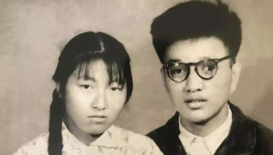 23岁军人被炸瞎双眼，邻巷姑娘：难道打一辈子光棍？相濡以沫52年