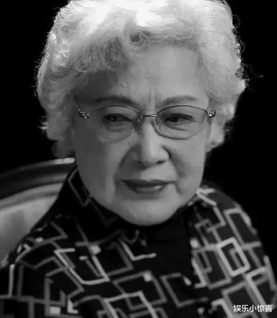 秦怡|喜丧！100岁秦怡病逝，生前最后露面照曝光，曾丧夫丧子身患绝症