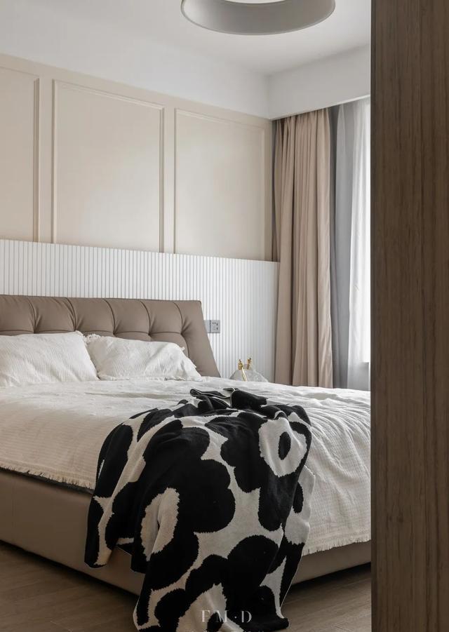 145精装房,不满意原始装修,改造完毕,黑白灰恰到好处!