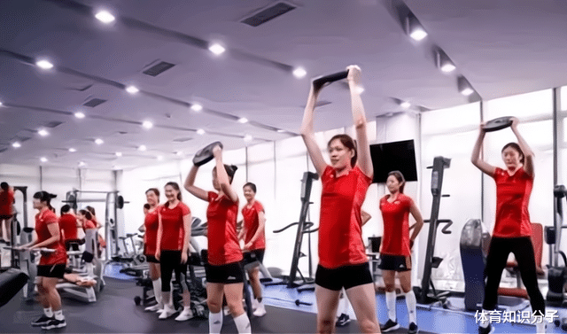 女排|女排新主力阵容初现端倪！2大新面孔强势来袭，新朱婷和丁霞搭档