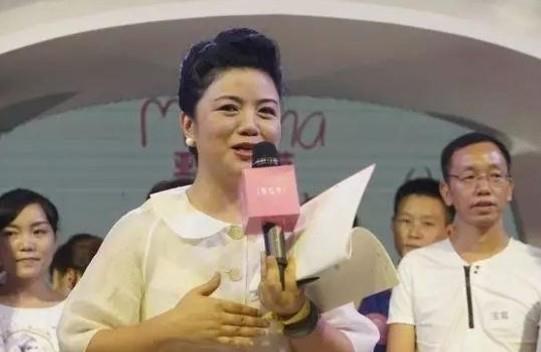 杨乐乐|杨乐乐的毁灭史：从“湖南美女主持”到“万人唾”，她经历了什么？