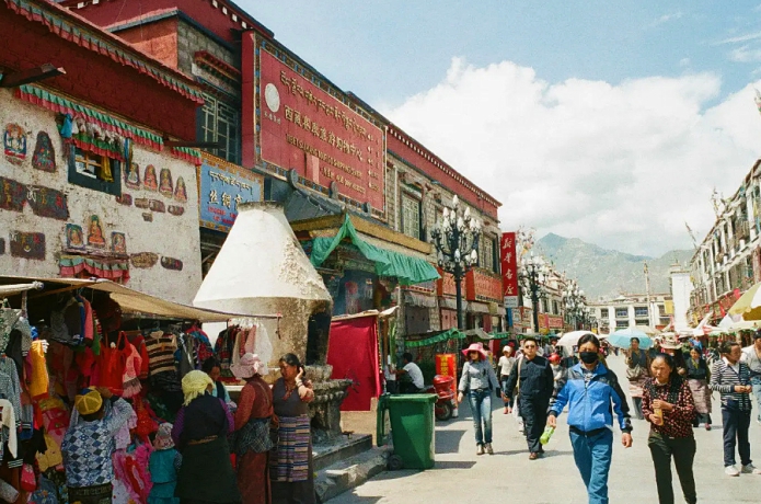 千岛湖|拉萨这个地方，风景藏不住了，是逛街购物的绝佳地