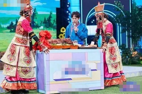 何炅|《快乐大本营》整改之后，快乐家族全部散了，何炅搭档AI机器人