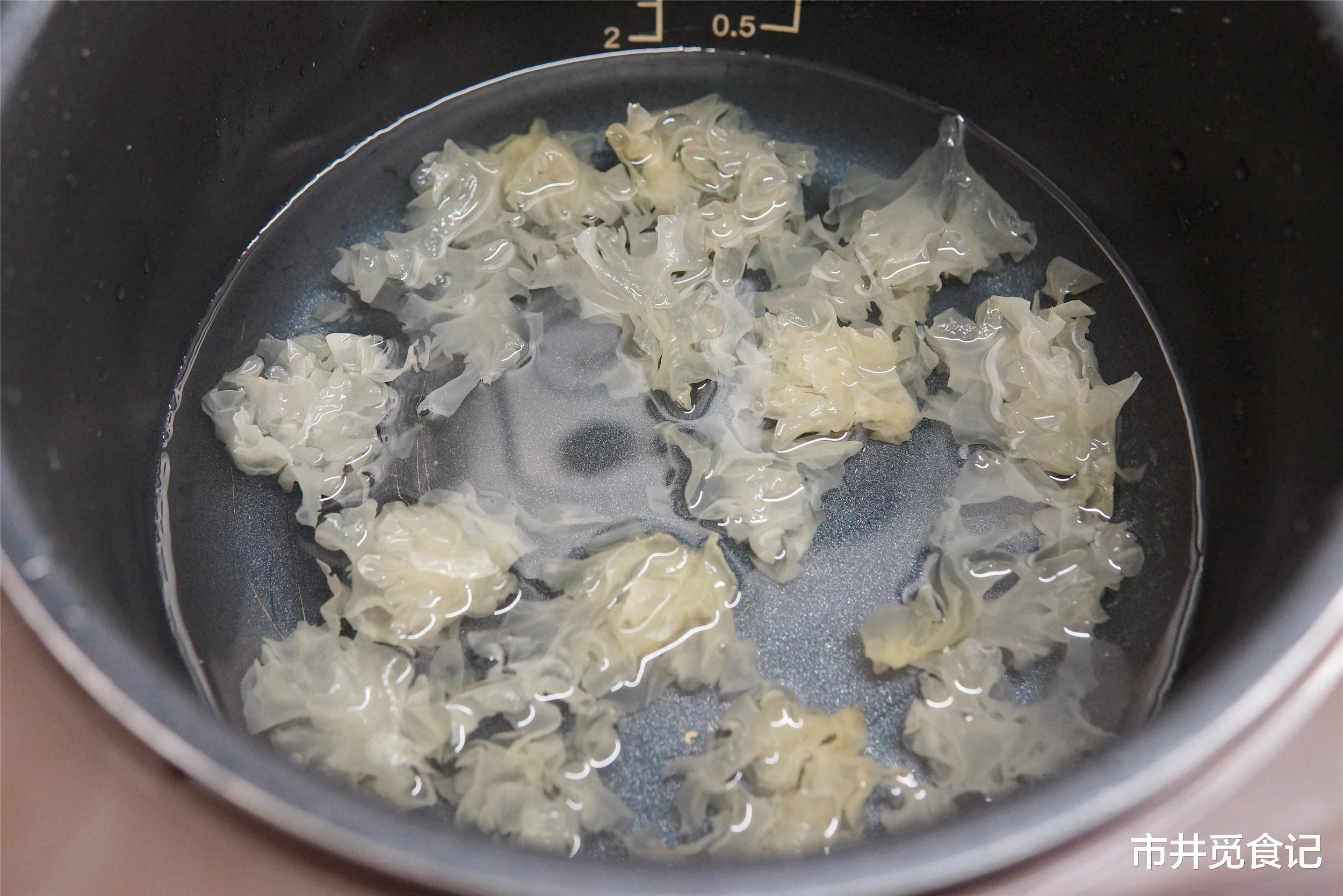 入秋之后,三餐先忌姜,建议多吃“2白2黄”,顺应时节防燥好过秋