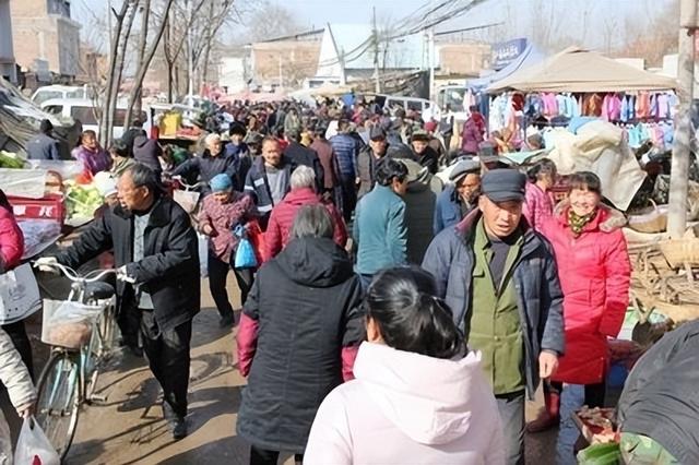 2009,村霸强行掳走儿媳,六旬公公忍无可忍,女子:我被裸照威胁