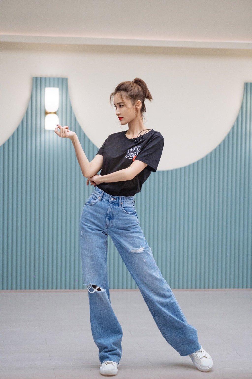 颖儿 明星只是胖着玩玩的!5位瘦身成功的女艺人,颜值也瞬间重回巅峰