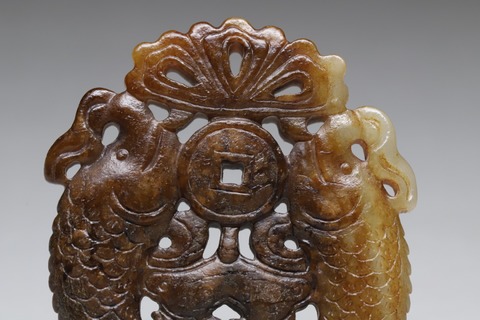 和田玉籽料|和田玉籽料“黑枣皮 年年有余”