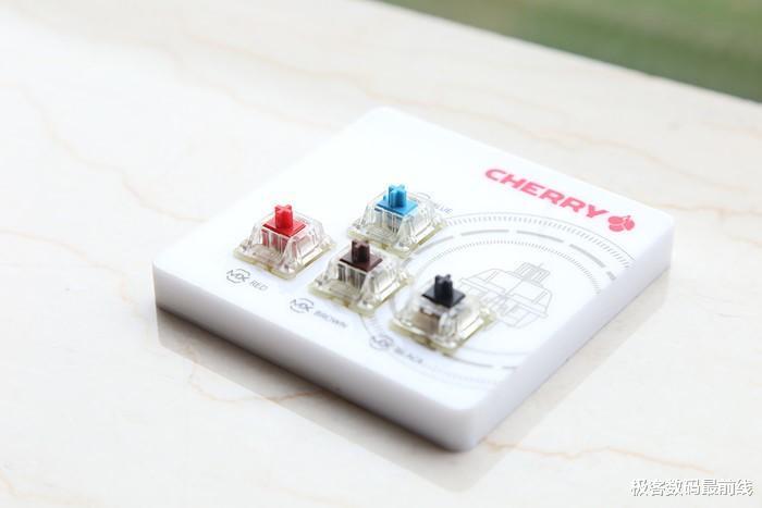 机械键盘|国产轴进步，不代表CHERRY轴落后，说说CHERRY幕后的事情
