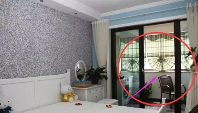 今年,这种\阳台房\可别买,买回家就是坑不升值,行家都避开