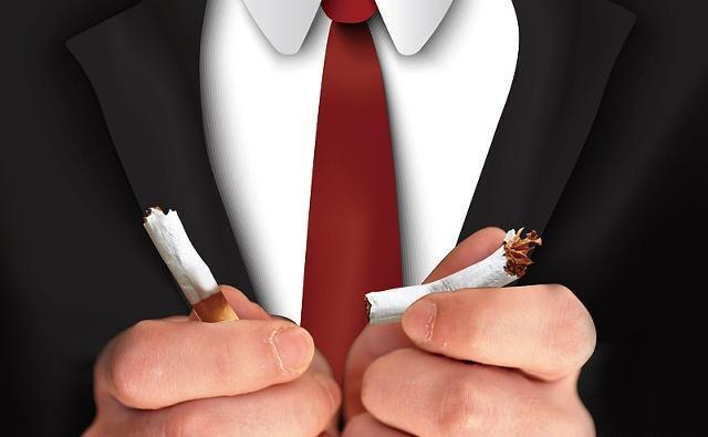 医院|戒烟真的那么难吗？老烟民看过来：4个小方法，助你轻松摆脱烟瘾