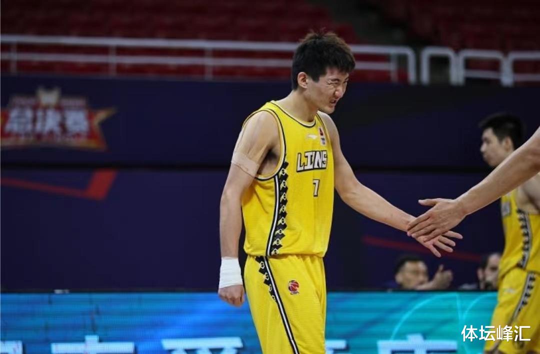 李宁|不伸脚非广东?李宁社媒惹争议,官方下场2.0,职业之路真漫长