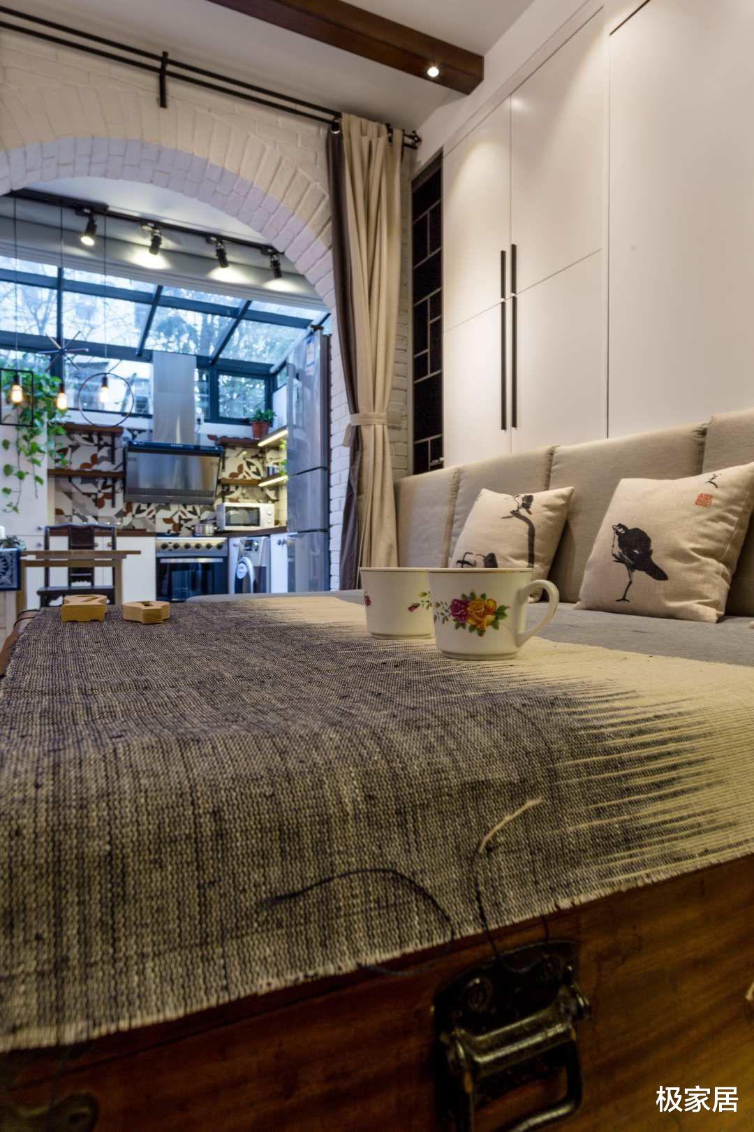 迷你老房子经过爆改,不仅拥有了超大的厨房,还满足了业主的追求