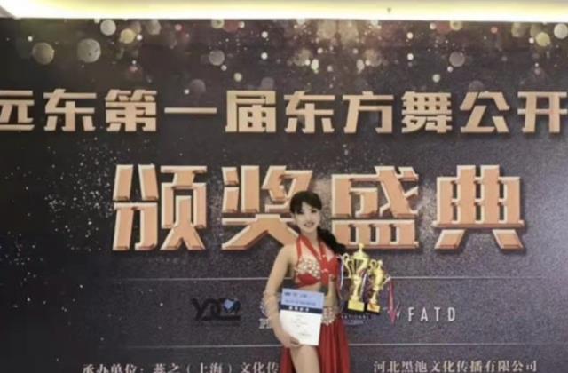 护士|28岁广西美女郭柳玲:替父亲卖羊肉,爆红后年入50万,凭啥?