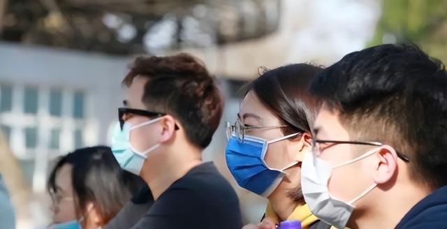 招聘|北大教授称,能找工作没必要考研?很多就为延缓就业,被网友质疑