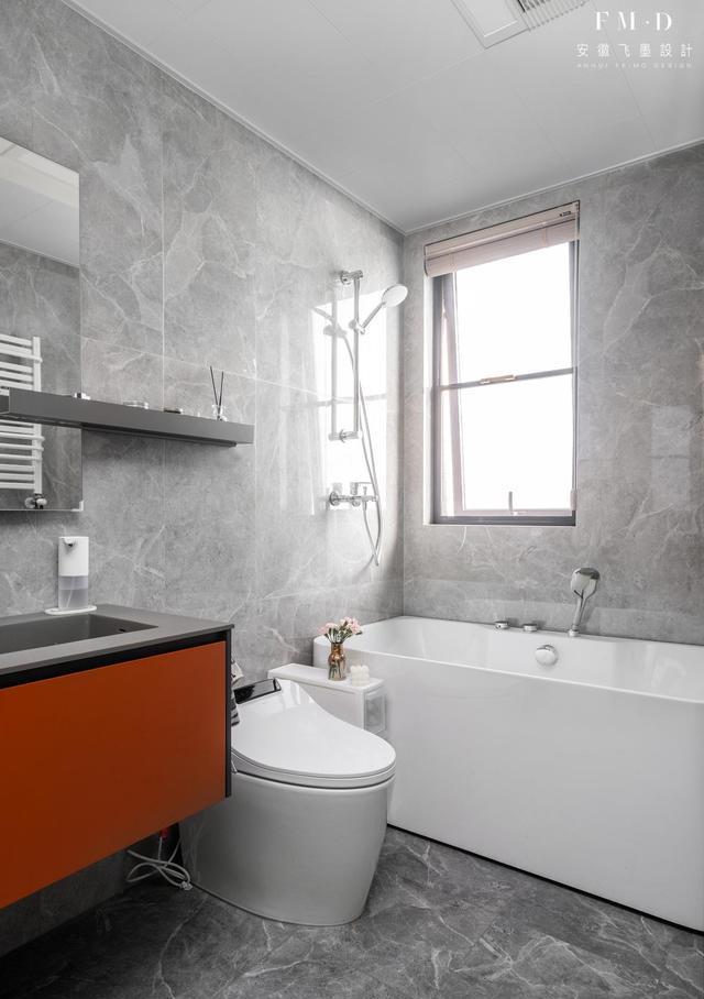 140将大横厅一拆为二，隔出间15儿童房，一儿一女都有地睡了