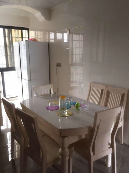 晒晒老公15万装修的新房,邻居竖起拇指狂赞!有个能干的老公真好