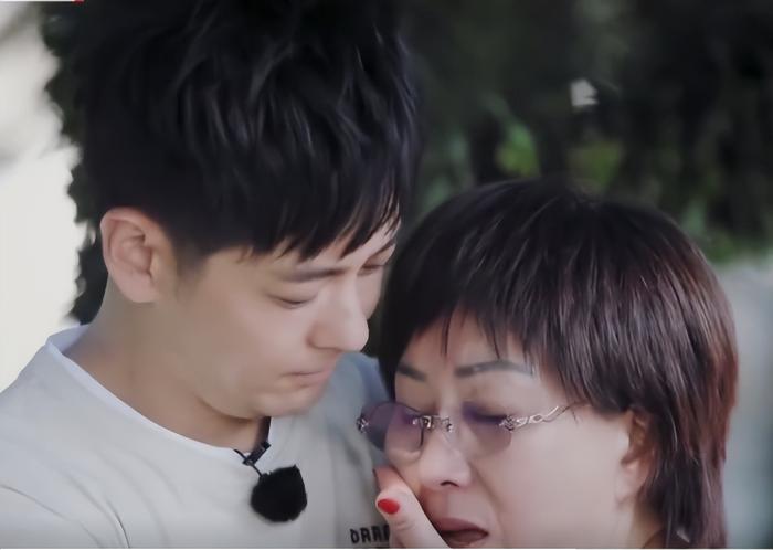 继母|林志颖谈继母：不吃她的饭，继母在客厅就绝不去，长大后知其坚信