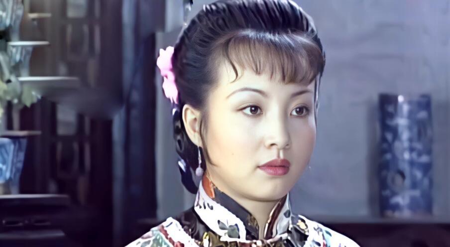 袁泉|年轻时惊为天人,老了却成了“胖大婶”,这7位身材走样的女明星真是太可惜了