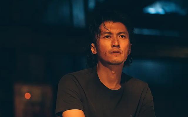 人生如戏|娱乐圈“星二代”引热议,美得丑的扎堆入圈,出道巅峰的她被骂惨