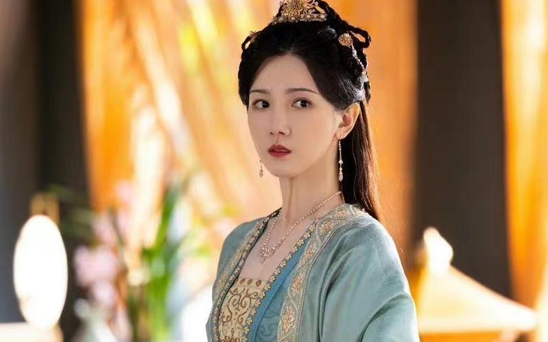 郝葭|陈小纭发文祝福郝葭，对郝葭一角做出总结，言语间尽含对角色热爱