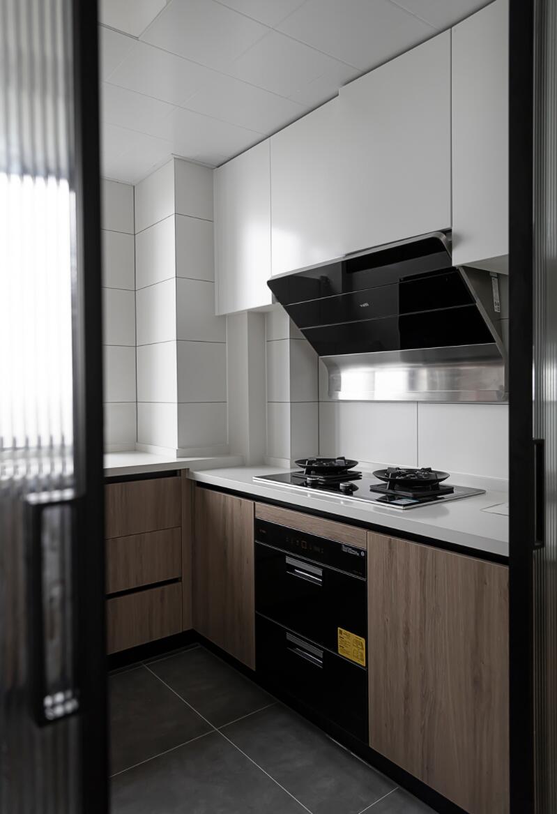 电视墙一定要做柜子?她做半通透设计,完工后,反而更实用