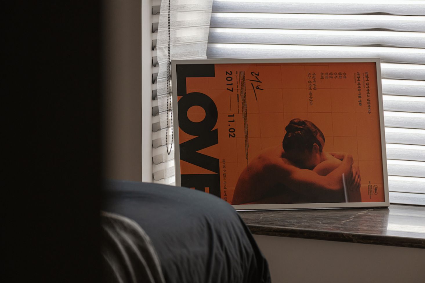 120㎡超大三居室，用克莱因蓝点缀，彰显独特时尚魅力