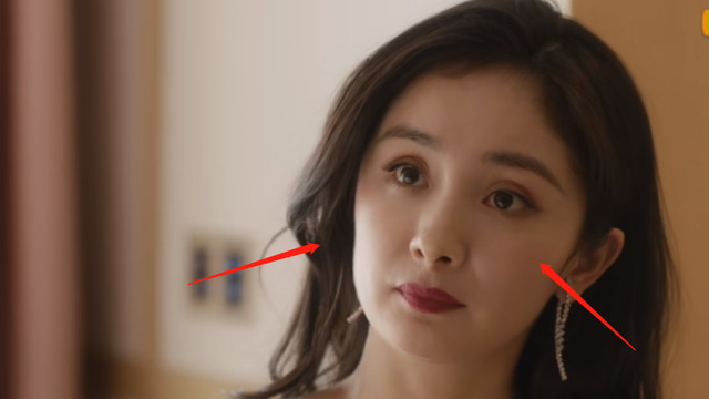 杨幂|《爱的二八定律》首播！杨幂妆浓被吐槽油腻，跟许凯同框无CP感