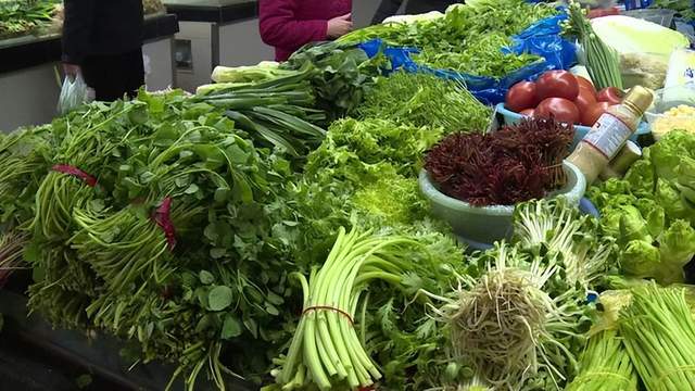 “春季第一养肝菜”，建议中老年人：多吃4菜，养肝健脾，身体棒