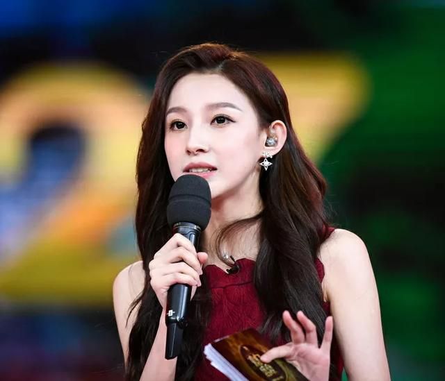 还不还|春晚最“走心”主持人,未来主持界的“流量密码”,马凡舒不简单