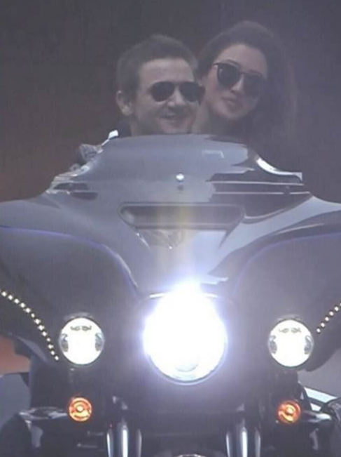 谢婷婷|谢婷婷：风流堪比谢贤，39岁不结婚，未婚生女让谢贤愧疚难当