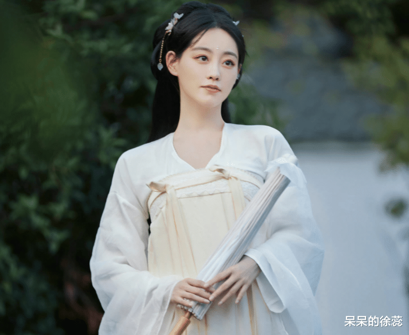 Angelababy|能让杨颖当众“吃石头”,《听说很好吃2》获好评,它妙在哪?