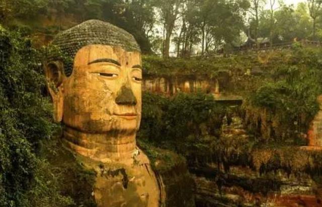 女子回家途中到寺庙避雨,遭花和尚囚禁迫害,恶僧三人被凌迟处死