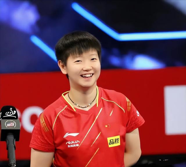 孙颖莎|离开国乒三年，孙颖莎恩师走上新岗位，收入曝光，莎莎送出祝福