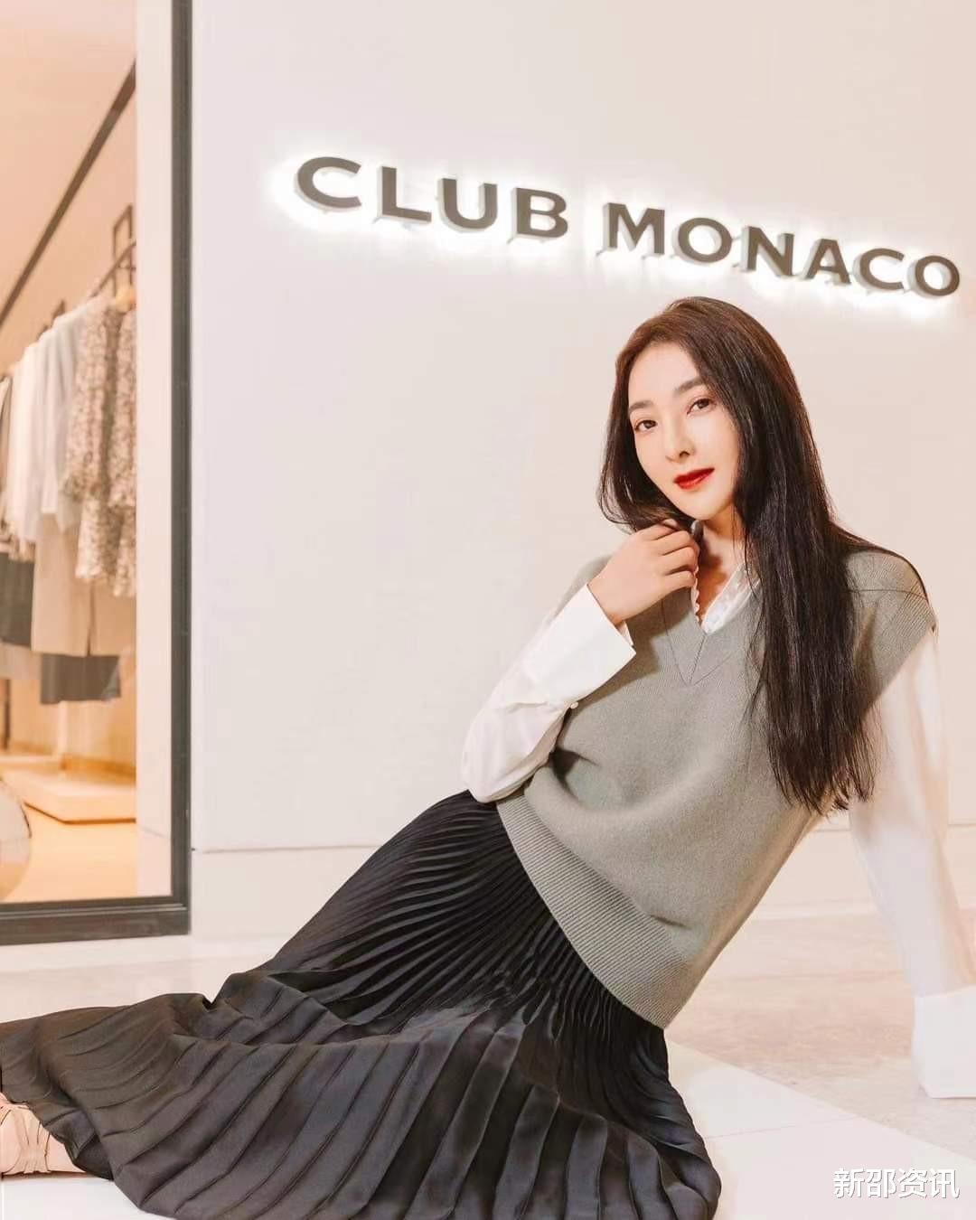 吴速玲|吴速玲与曹格离婚后首露脸，穿透式洋装美貌依旧，恢复单身状态佳