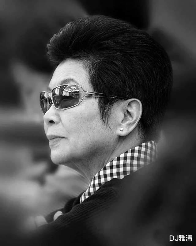 梁达明摄影作品欣赏，21位老艺术家肖像照，张张震撼人心，秦怡太美了