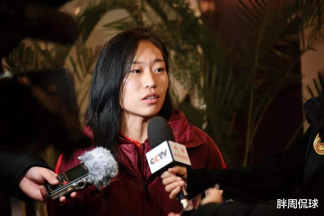 唐佳丽|唐佳丽启程返回英国，临行前一番话致敬水庆霞，贾秀全你内疚吗？