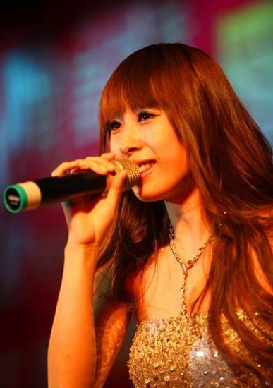 芙蓉姐姐|歌词明明很毁三观，当年却火得一塌糊涂，这些歌现在越听越不对劲